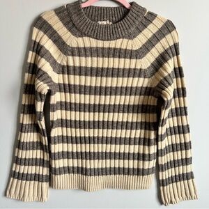 Hem & Thread NWT Striped Ribbed Knit Sweater - Cream and Gray, Size large